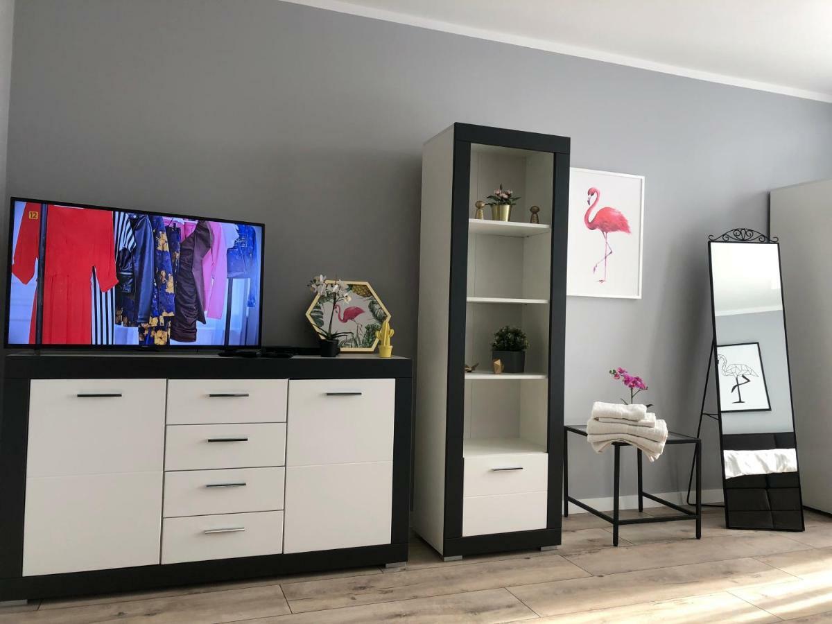 אופולה Apartament Flaming Z Balkonem - Scisle Centrum Naprzeciwko Pkp I Pks - Self Check In - Darmowy Parking - Pozne Wymeldowanie - Wystawiamy Fv מראה חיצוני תמונה