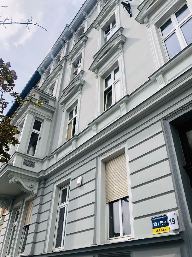 אופולה Apartament Flaming Z Balkonem - Scisle Centrum Naprzeciwko Pkp I Pks - Self Check In - Darmowy Parking - Pozne Wymeldowanie - Wystawiamy Fv מראה חיצוני תמונה